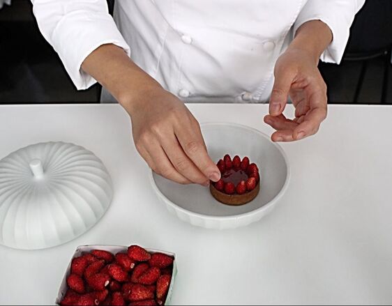 Jungsik NY - Strawberry pie in progress by Pastry Chef Eunji Lee - Photo by Cuisine Inspired